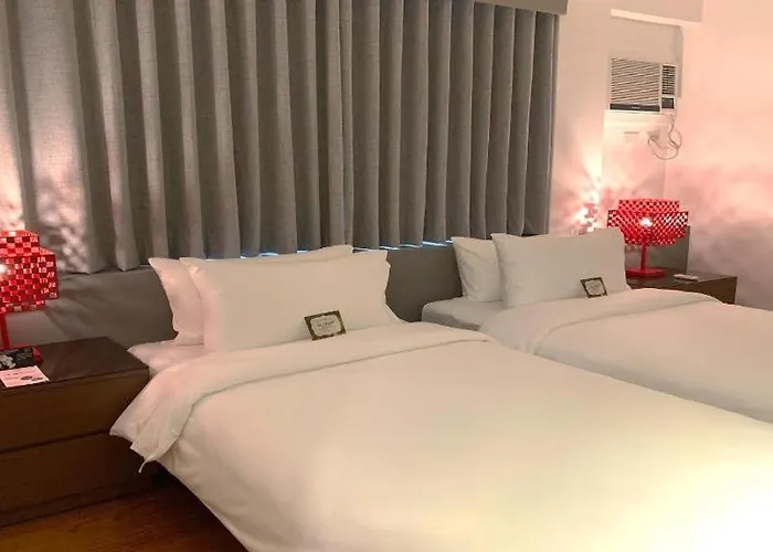 Hotel The Henry Miranila Quezon